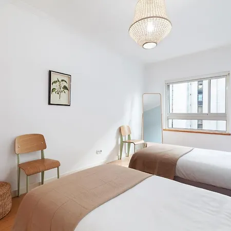 Appartement Modern & Spacious 2-bedroom With Balcony In Campolide *